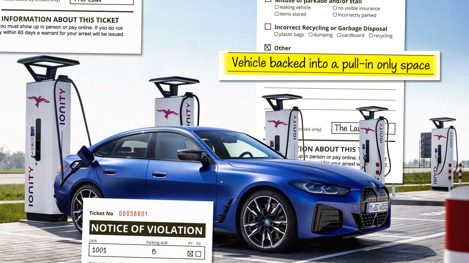 Blå elbil ved Ionity-ladestation med bøde for forkert parkering