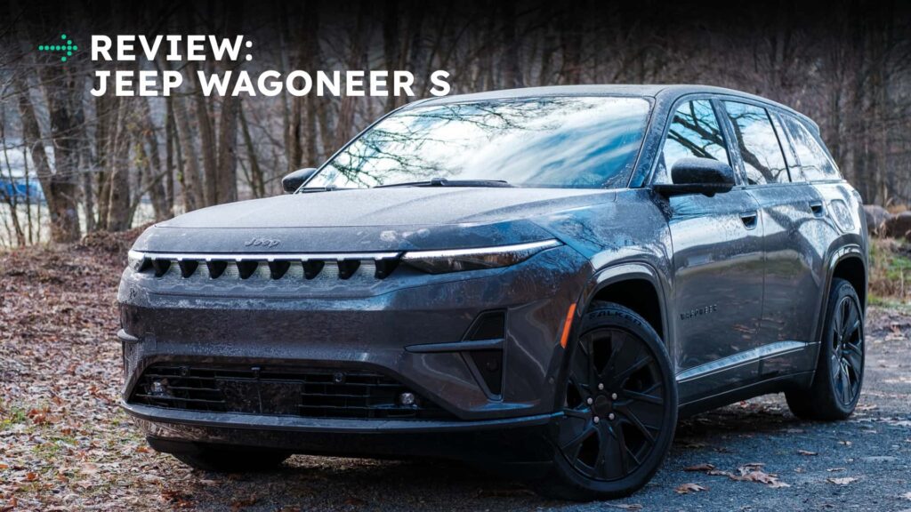 Anmeldelse: Jeep Wagoneer S SUV i skovområde