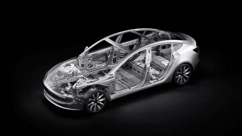 Tesla bilramme vist i gennemskæring, fremhæver strukturen og designet af elbilen