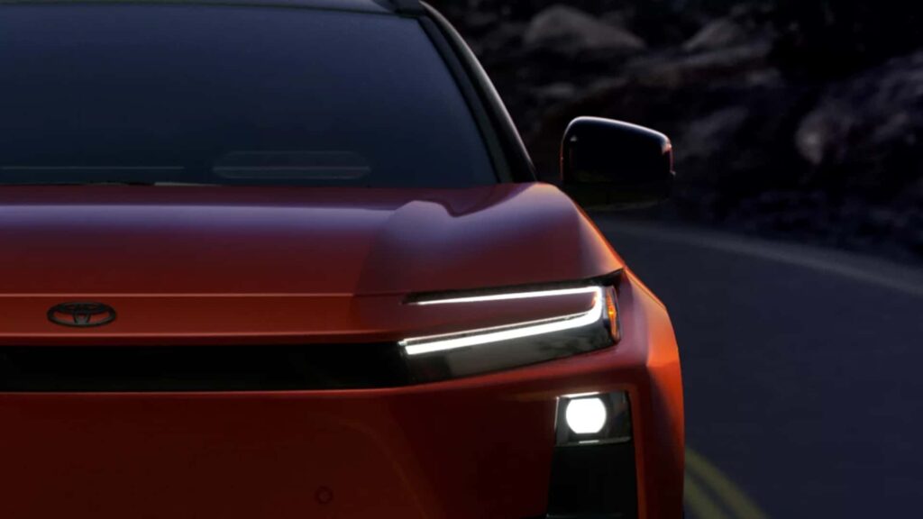 Forlygter på en moderne elektrisk bil