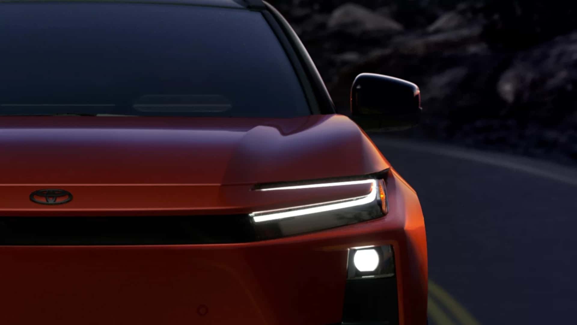 Forlygter på en moderne elektrisk bil