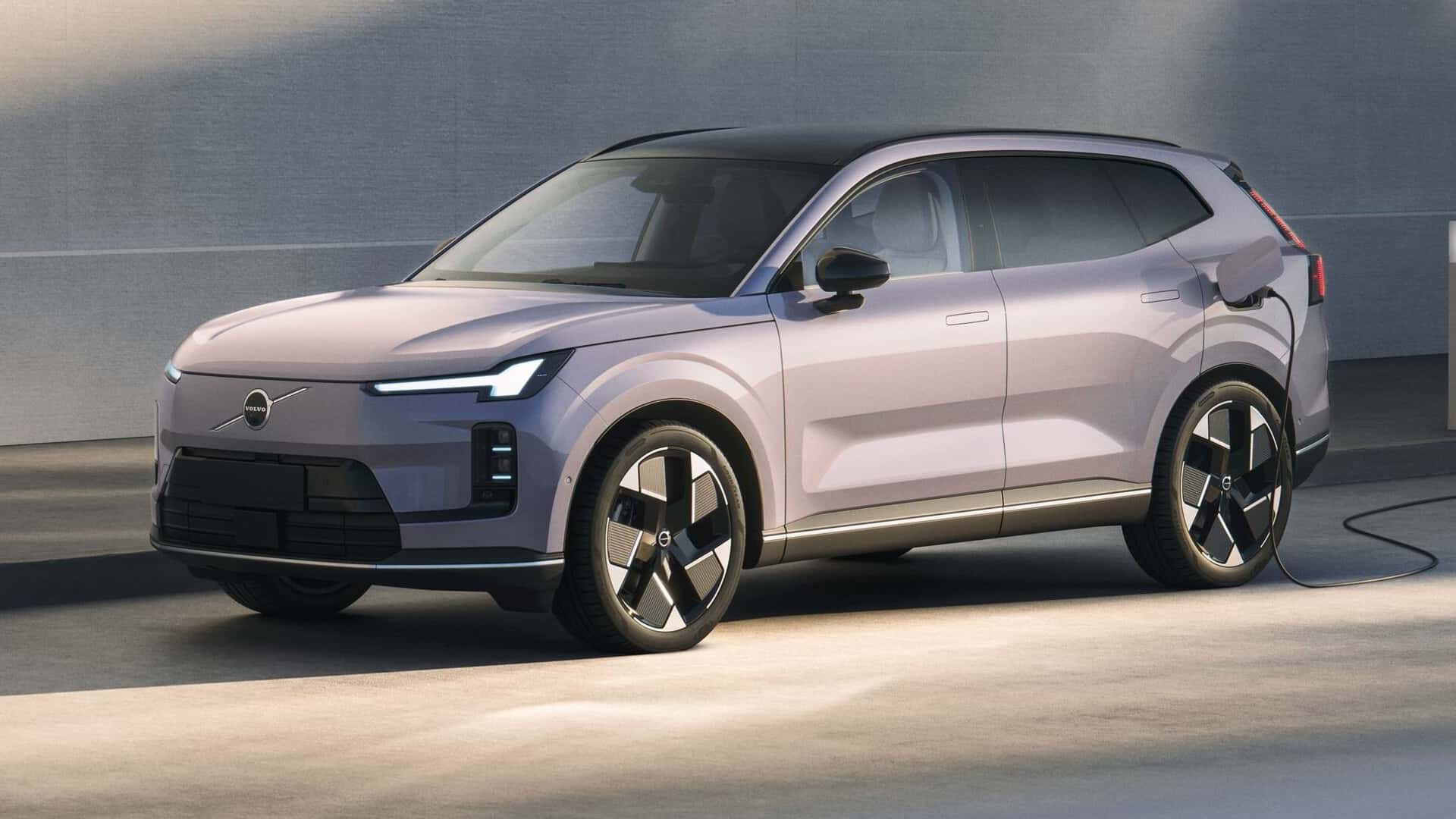 Elektrisk SUV lades og viser moderne design