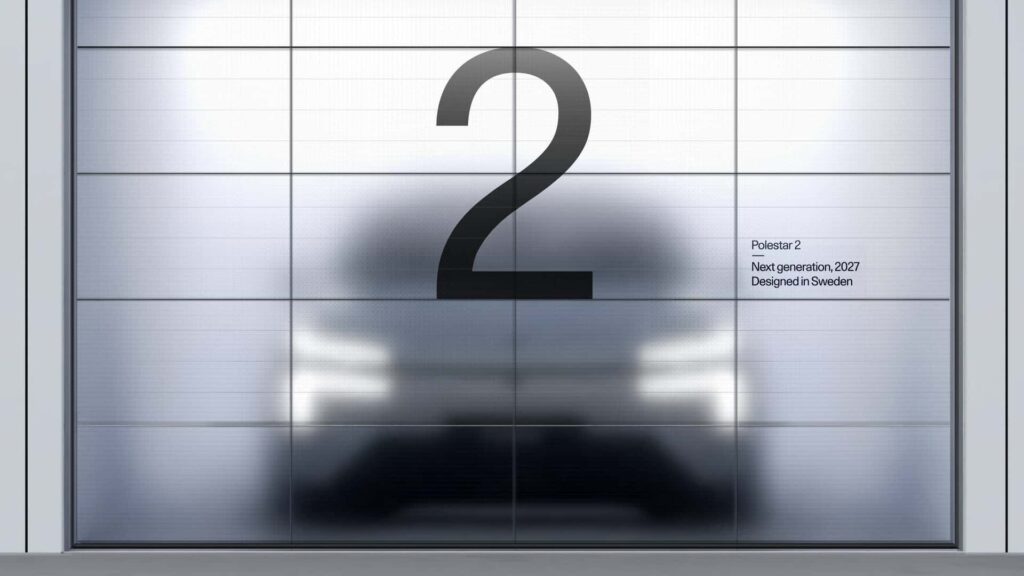 Uklaret billede af Polestar 2 med nummer to foran, næste generation 2027 designet i Sverige