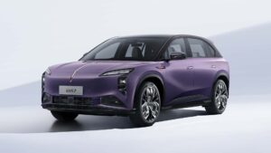 Elegant lilla elektrisk SUV med moderne design EHS7 model