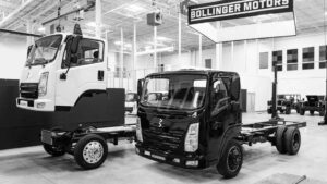 Produktion af elektriske varevogne i Bollinger Motors' fabrik