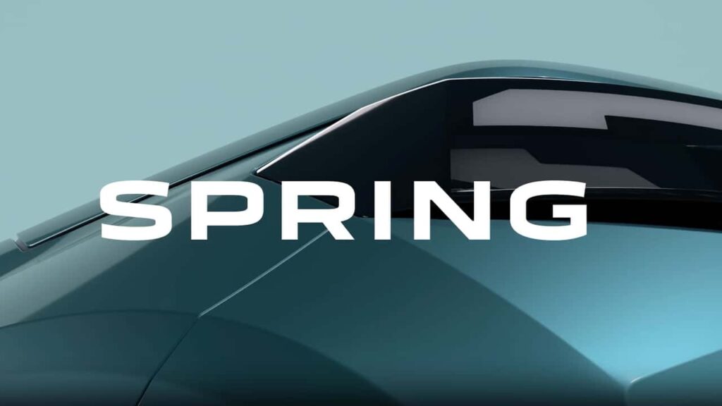 Billede af bil med teksten 'SPRING'