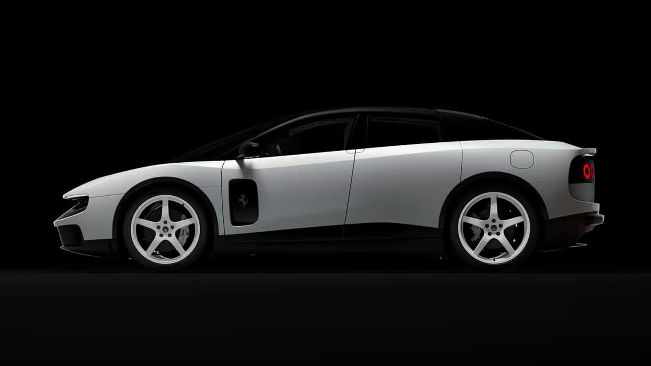 Ferrari-logo på sportslig elektrisk bil i profil