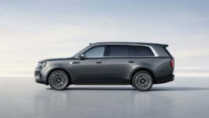 Li Auto elektrisk SUV parkeret i udstillingslokale