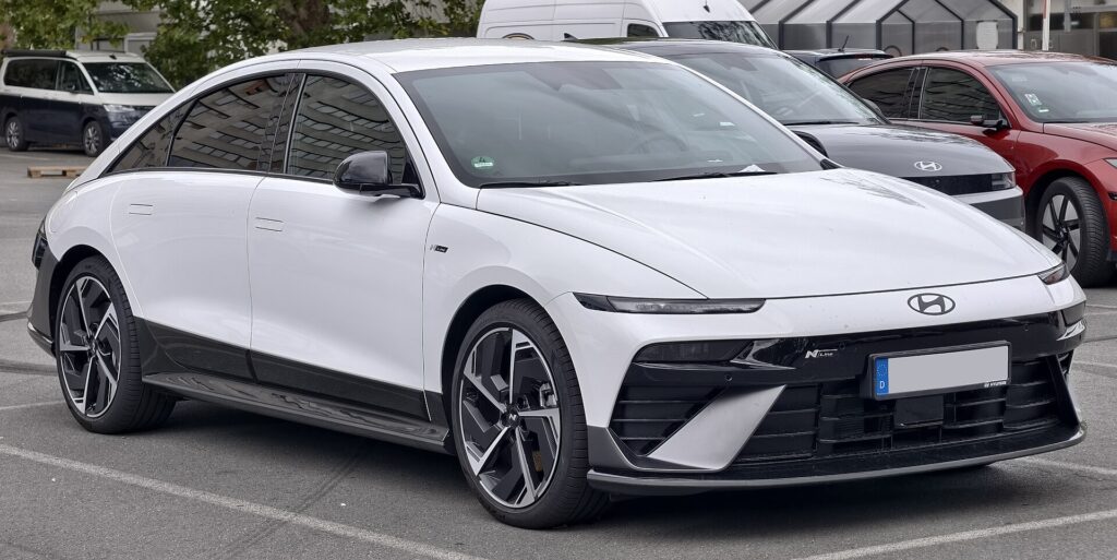 Hvid Hyundai Ioniq 6 N Line efter faceliftet