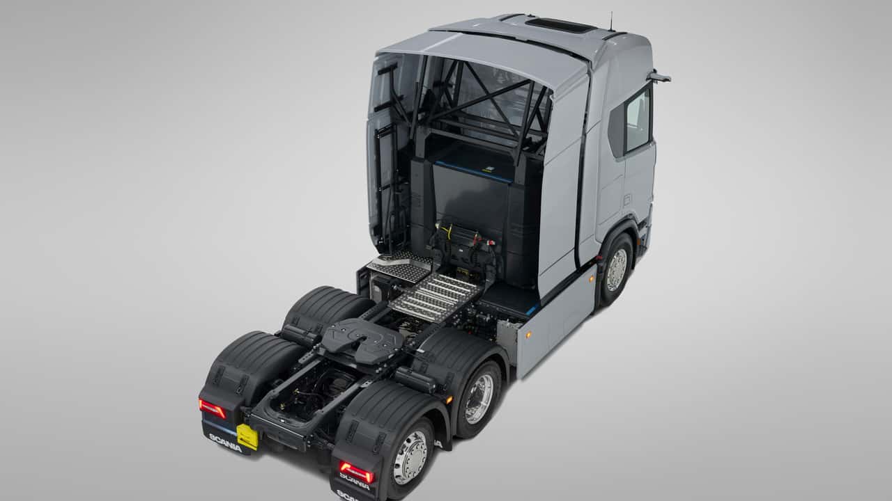 Scania elektrisk lastbil uden trailer bagfra