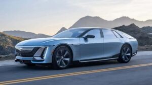 Cadillac Celestiq på landevej