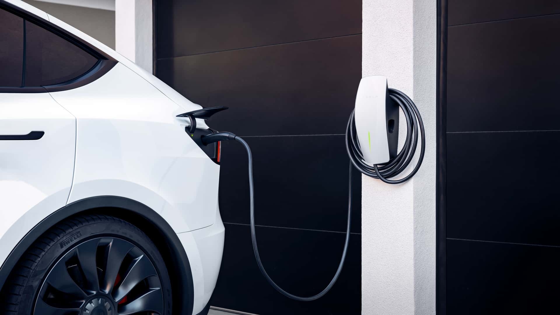 Tesla bil oplader ved Tesla væglader